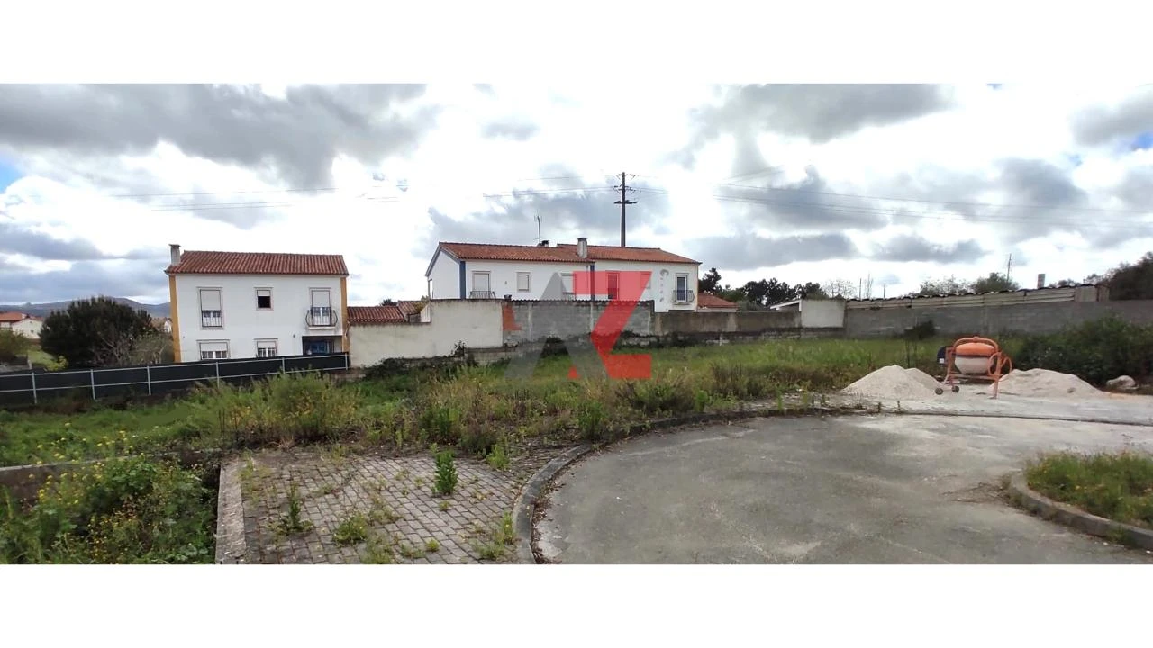 Terreno para Venda em Calvaria de Cima Foto 8