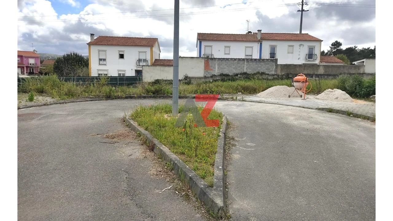 Terreno para Venda em Calvaria de Cima Foto 9