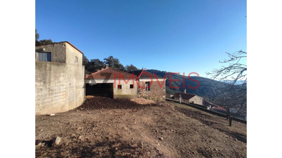 Moradia T3 para Venda em Cumeeira