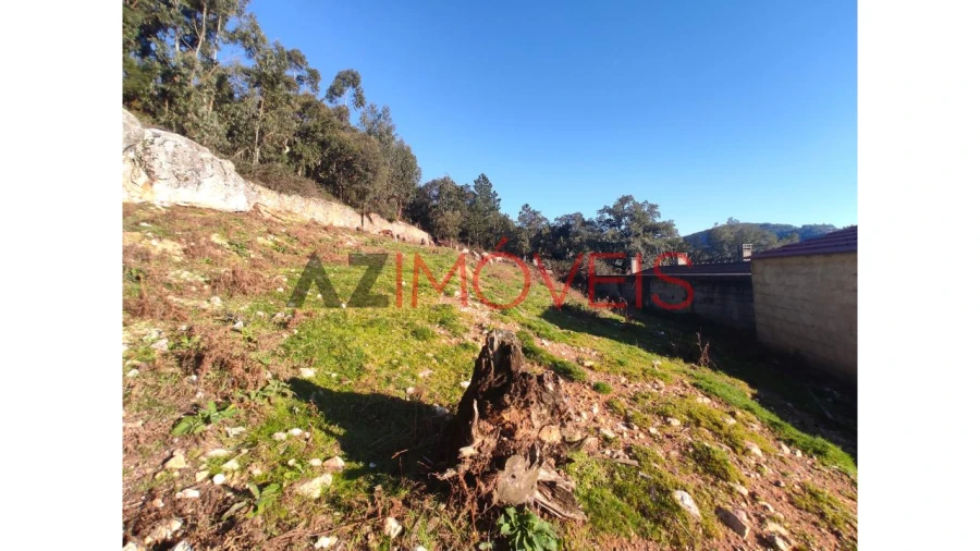 Moradia T3 para Venda em Cumeeira Foto 12