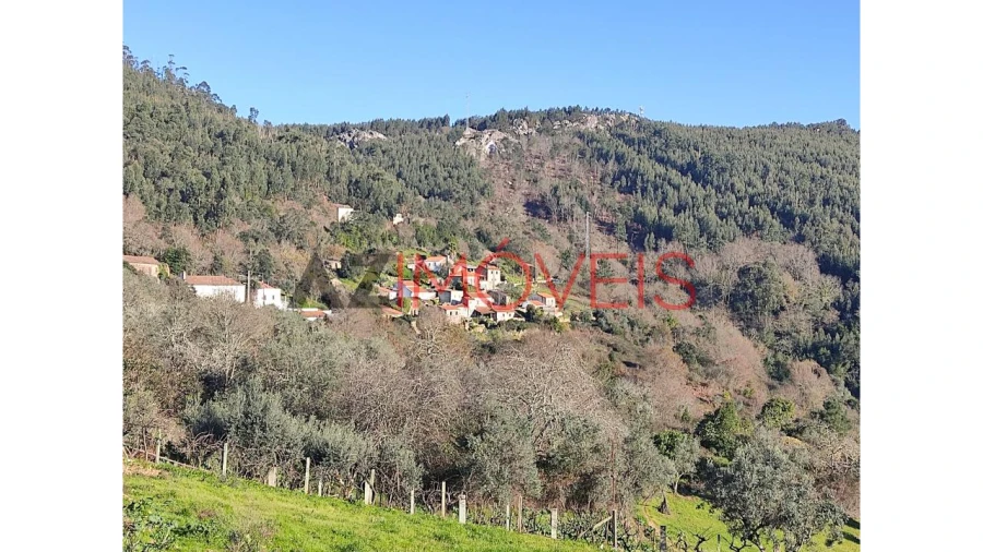 Moradia T3 para Venda em Cumeeira Foto 16