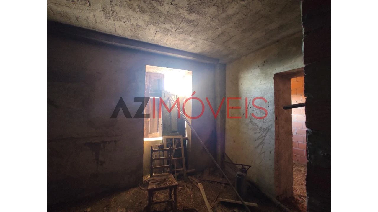 Moradia T3 para Venda em Cumeeira Foto 5