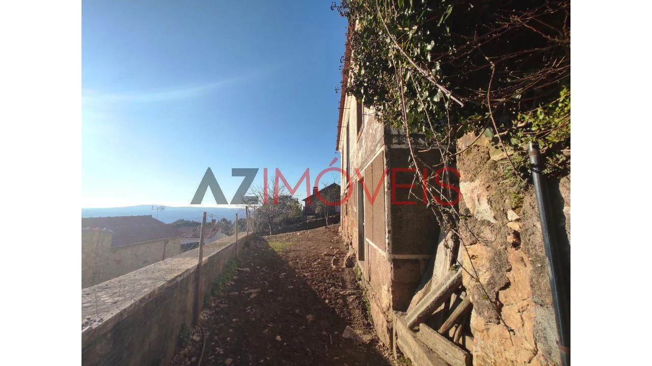 Moradia T3 para Venda em Cumeeira Foto 9