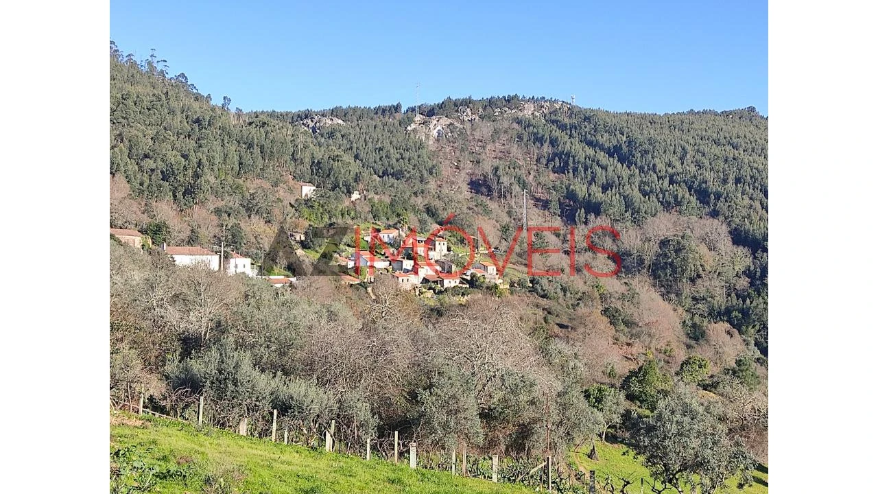 Moradia T3 para Venda em Cumeeira Foto 16