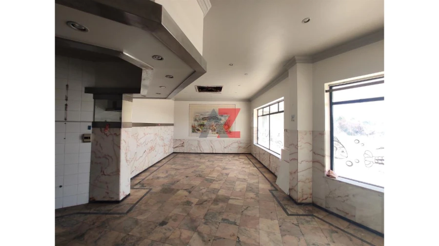 Negócio para Venda em Parceiros e Azoia Foto 1