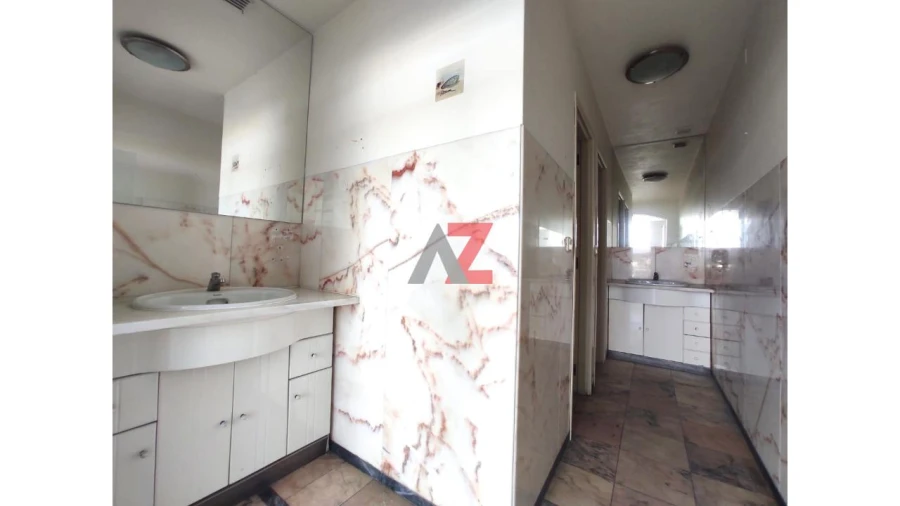 Negócio para Venda em Parceiros e Azoia Foto 10