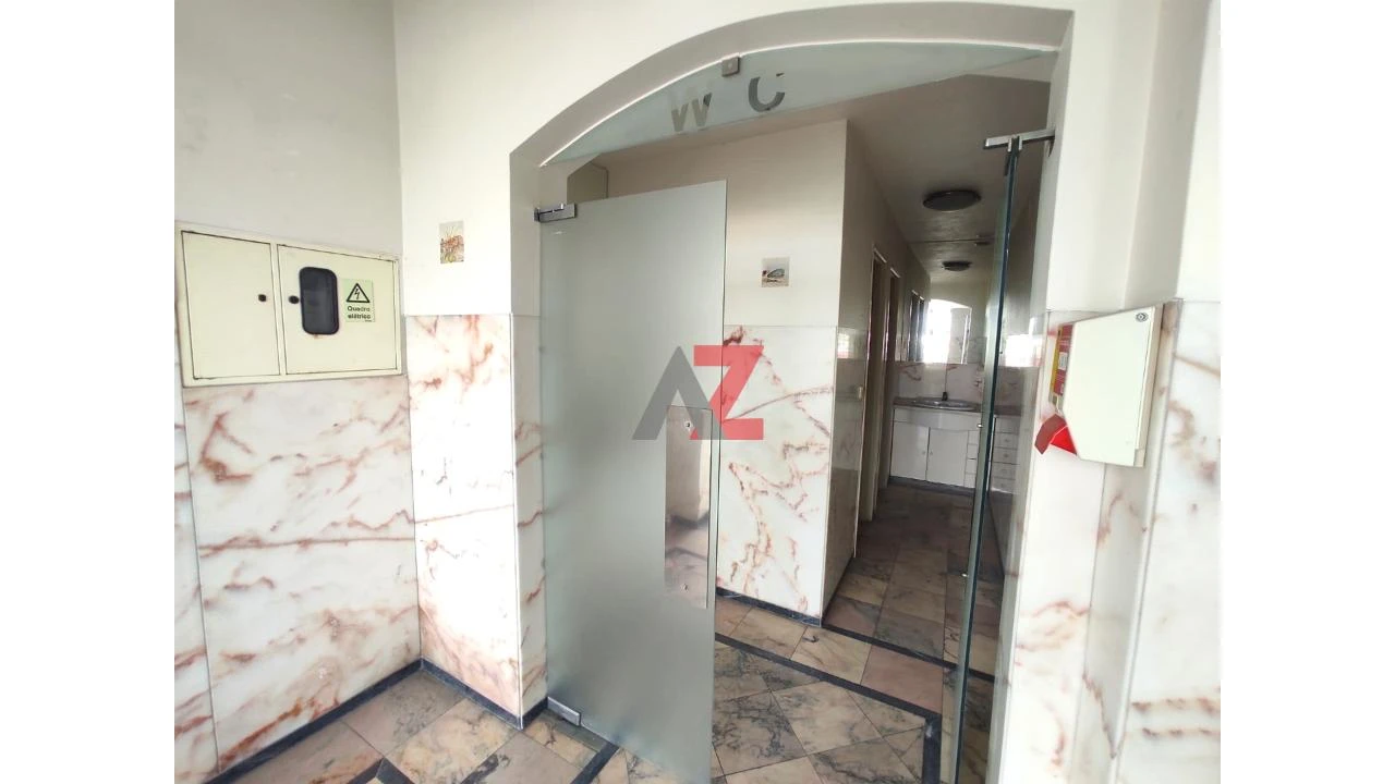 Negócio para Venda em Parceiros e Azoia Foto 12