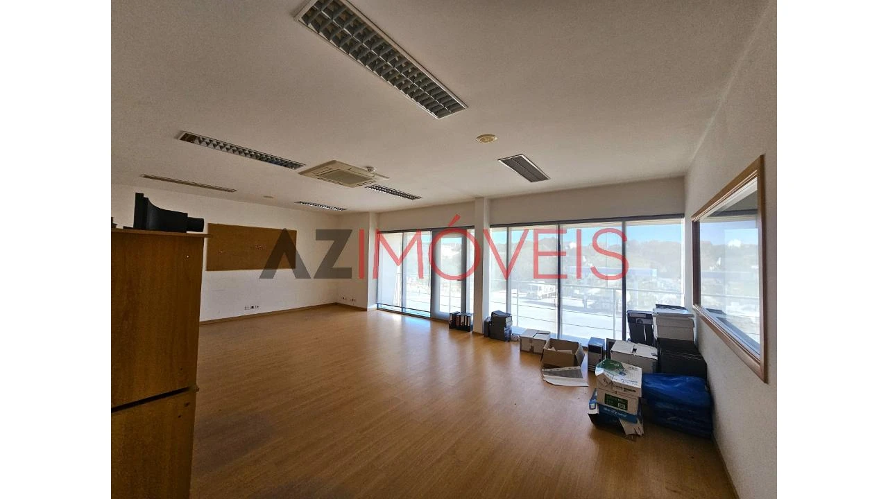 Armazém para Arrendamento em Santa Catarina da Serra e Chainça Foto 8