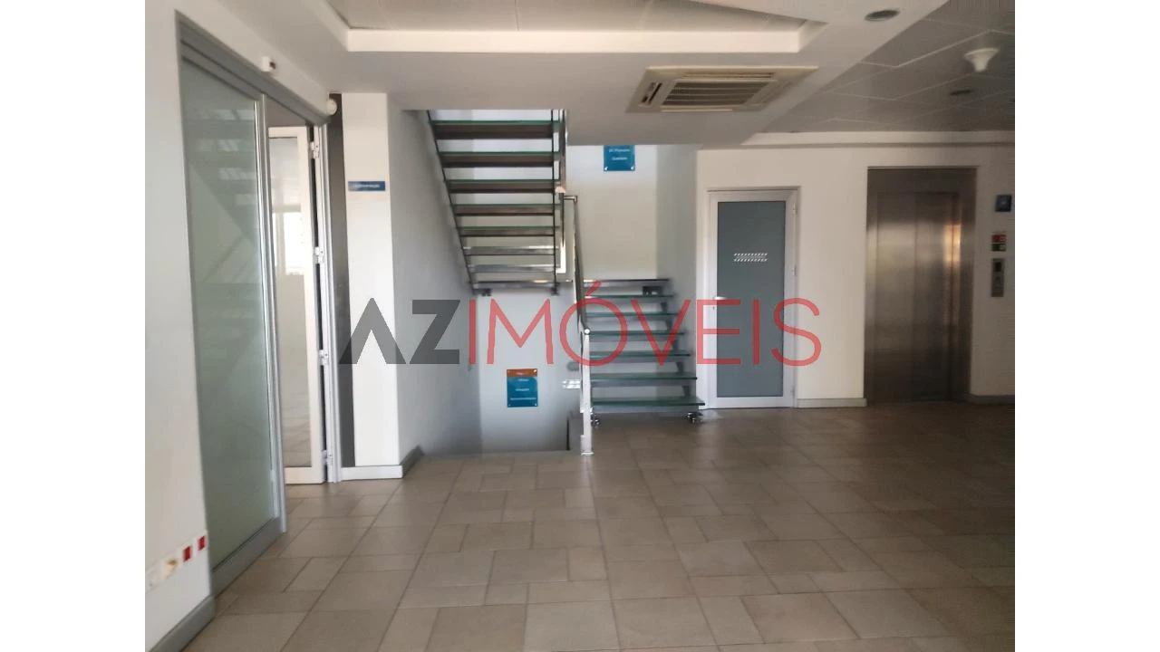 Armazém para Venda em Atouguia Foto 23