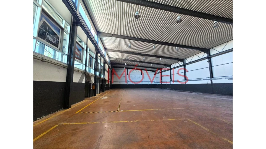 Armazém para Arrendamento em Atouguia Foto 16