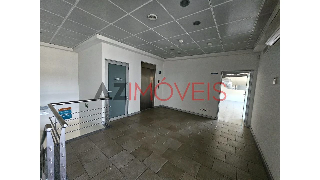 Armazém para Arrendamento em Atouguia Foto 9