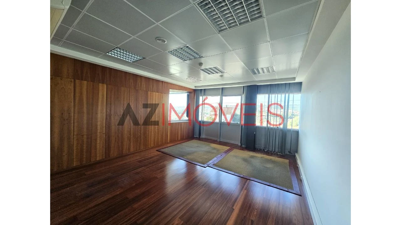 Armazém para Arrendamento em Atouguia Foto 2