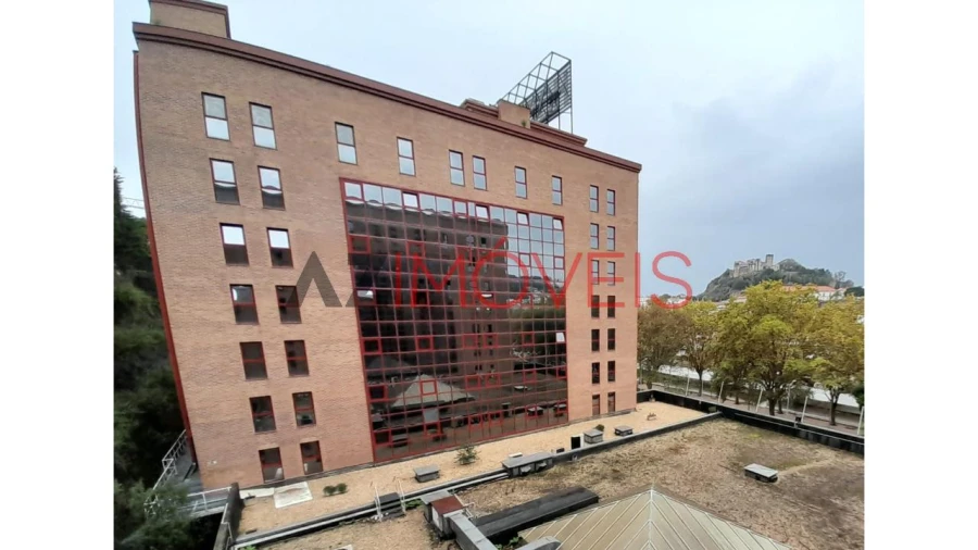 Escritório para Venda em Leiria, Pousos, Barreira e Cortes Foto 8