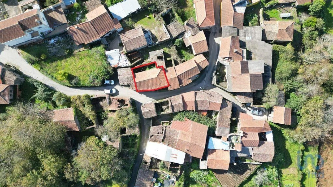 Moradia T2 para Venda em Vila Nova Foto 13