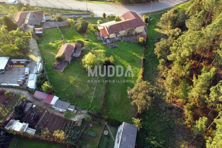 Moradia T5 para Venda em Milheiros de Poiares Foto 8