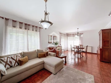Apartamento T4 para Venda em Caldas da Rainha - Santo Onofre e Serra do Bouro