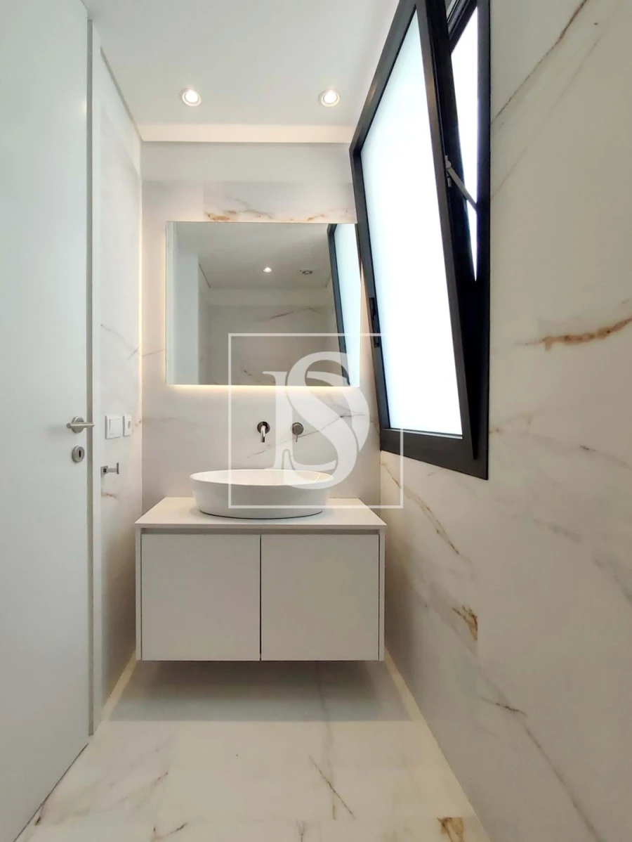 Moradia T4 para Venda em Oliveira, São Paio e São Sebastião Foto 10