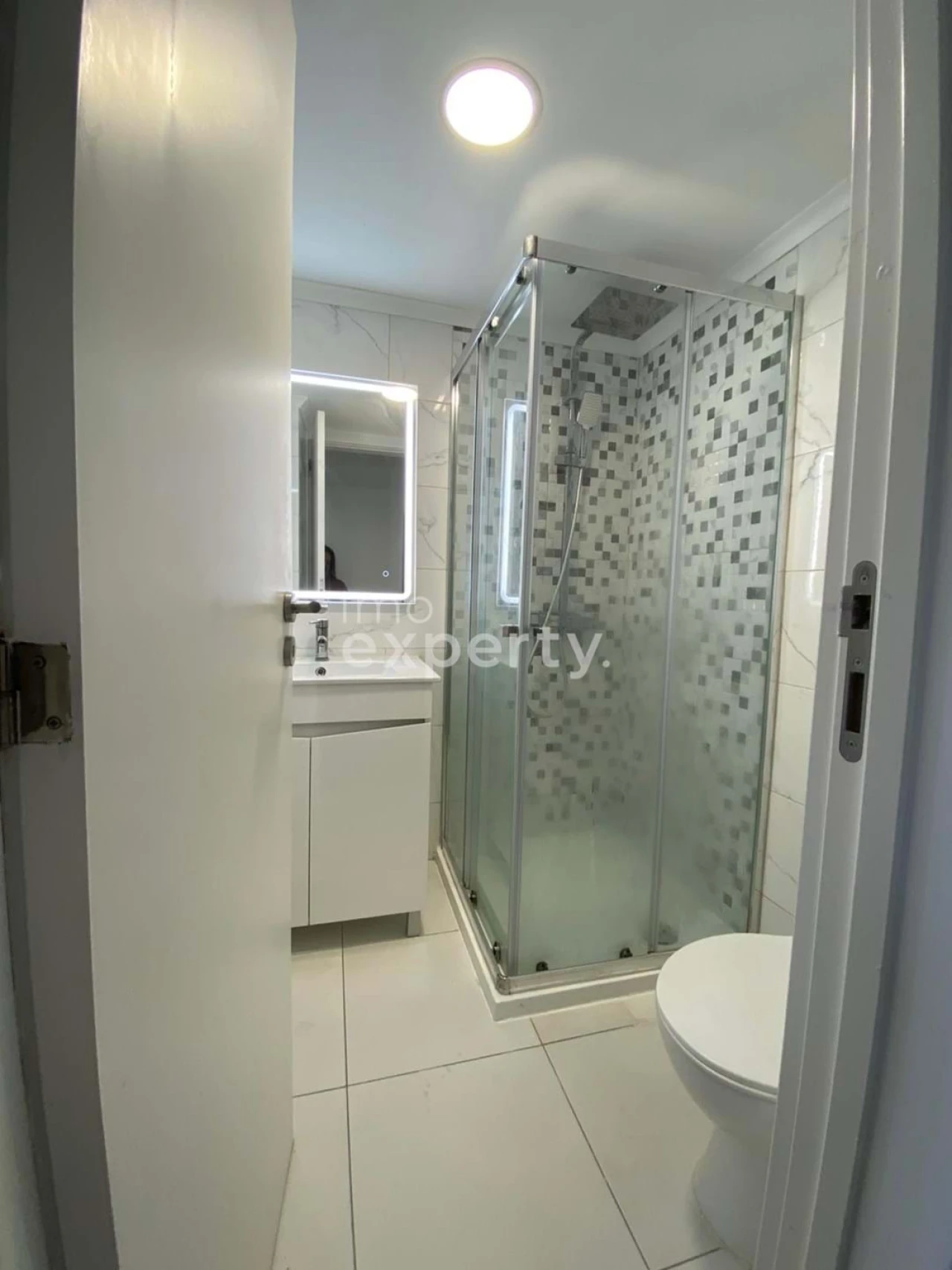 Moradia T9 para Venda em Ajuda Foto 7