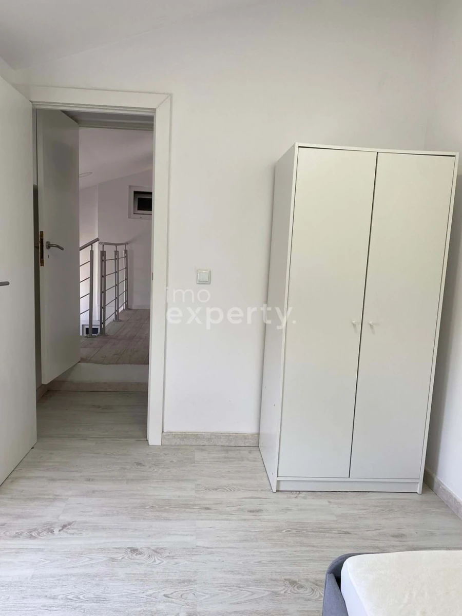 Moradia T9 para Venda em Ajuda Foto 12