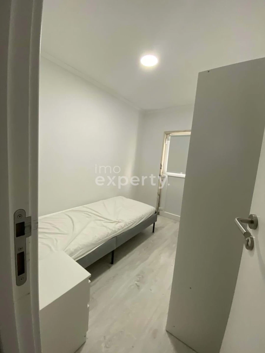 Moradia T9 para Venda em Ajuda Foto 11