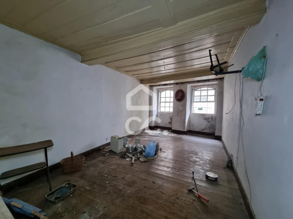 Prédio para Venda em Santa Maria Maior Foto 21