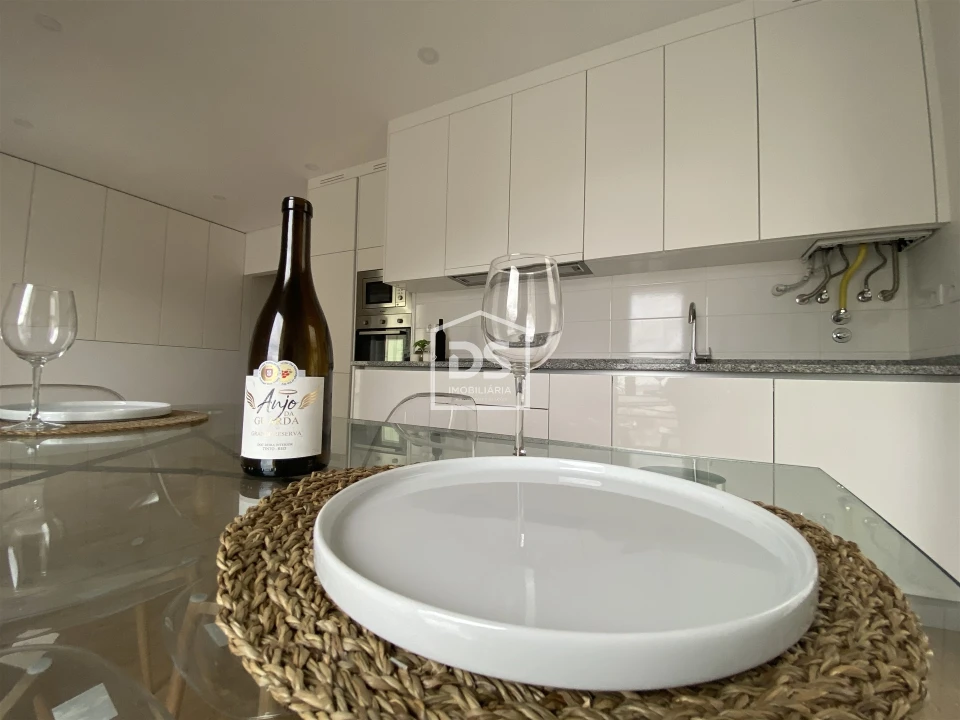 Apartamento T2 para Venda em Guarda Foto 1