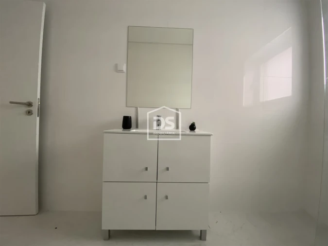 Apartamento T2 para Venda em Guarda Foto 4