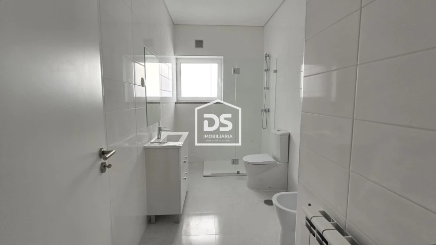 Apartamento T2 para Venda em Guarda Foto 8