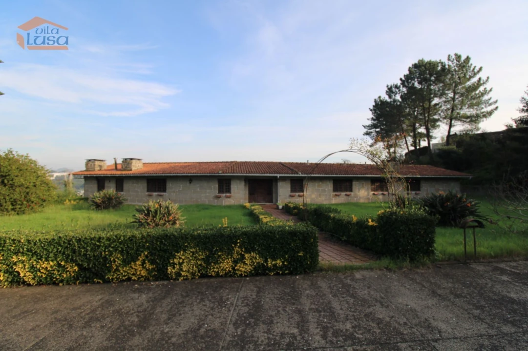 Quinta T5 para Venda em Oliveira do Douro Foto 4