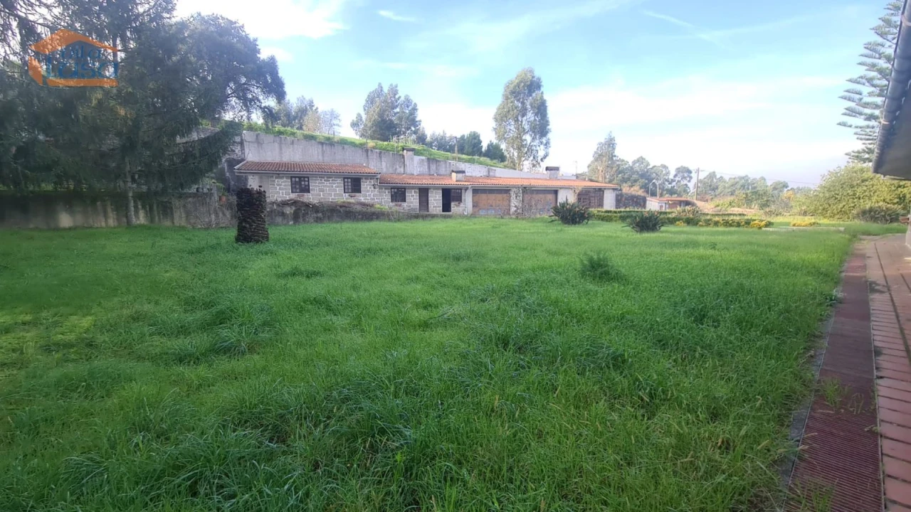 Quinta T5 para Venda em Oliveira do Douro Foto 24