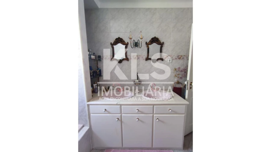 Apartamento T3 para Venda em Buarcos Foto 17