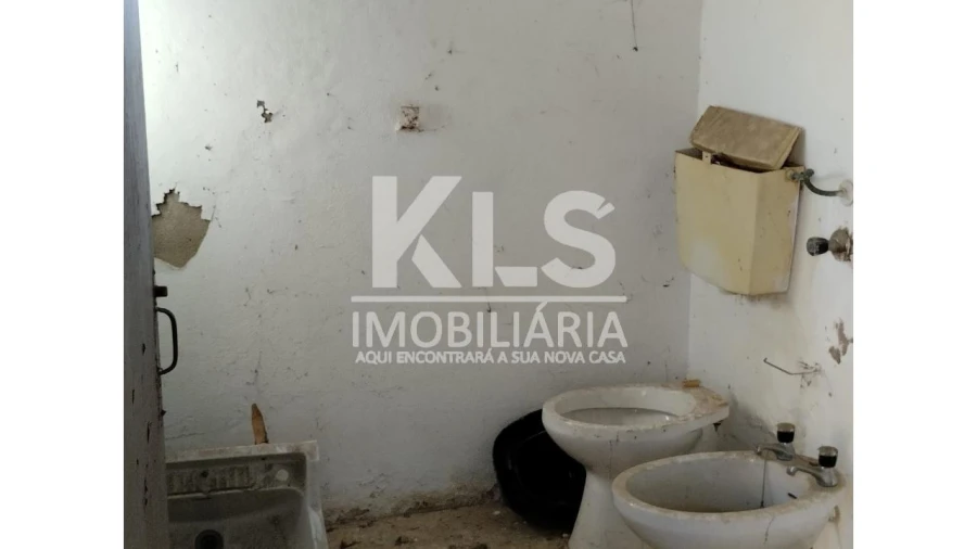 Moradia T2 para Venda em Paião Foto 6