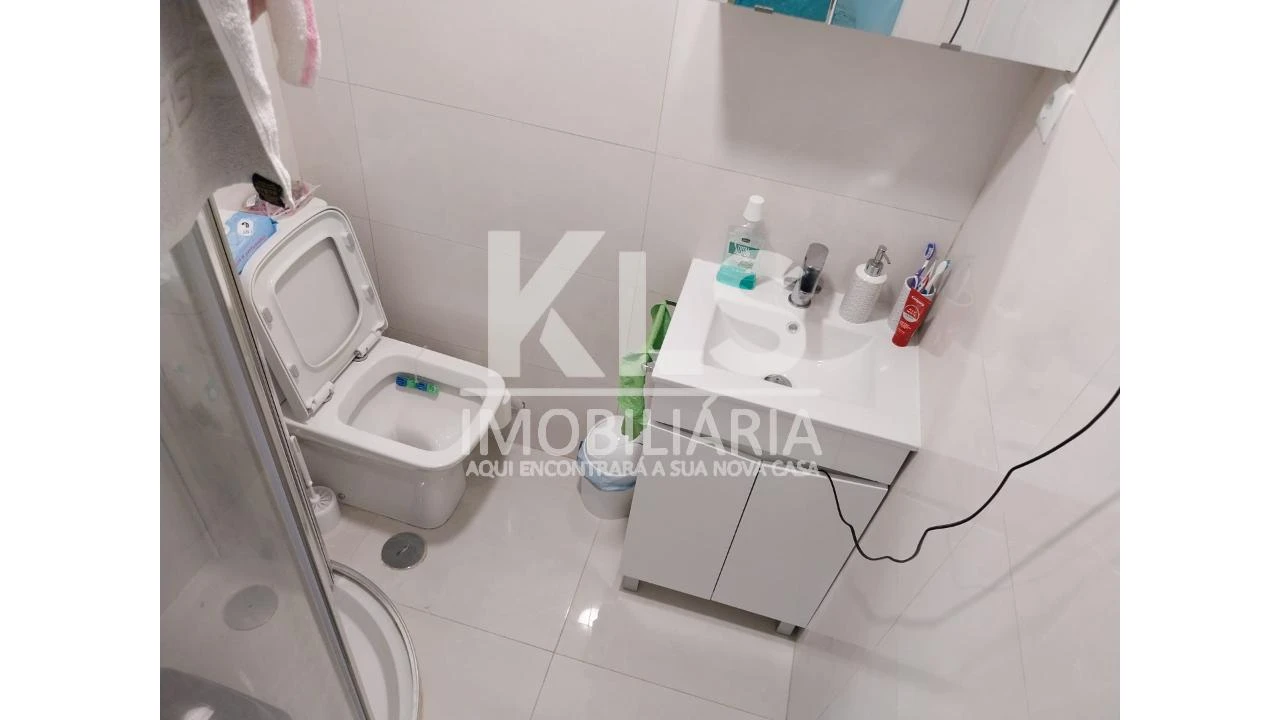 Moradia T2 para Venda em Alqueidão Foto 9