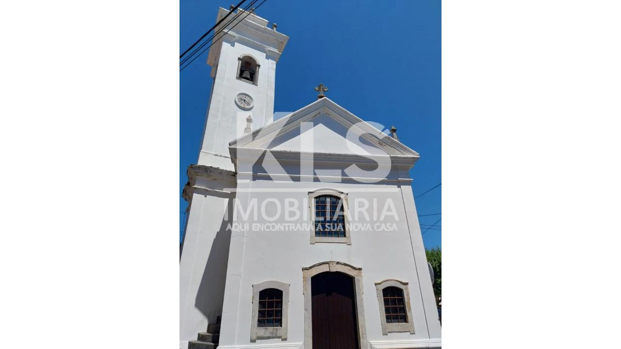 Moradia T2 para Venda em Alqueidão Foto 13