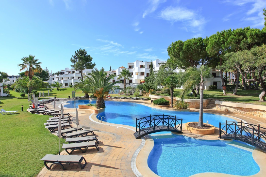 Apartamento T2 para Venda em Albufeira e Olhos de Água Foto 19
