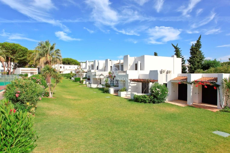 Apartamento T2 para Venda em Albufeira e Olhos de Água Foto 2