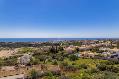 Terreno para Venda em Albufeira e Olhos de Água