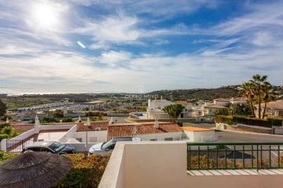 Moradia T5 para Venda em Albufeira e Olhos de Água