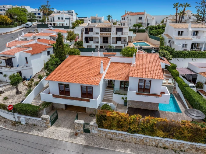 Moradia T5 para Venda em Albufeira e Olhos de Água Foto 30