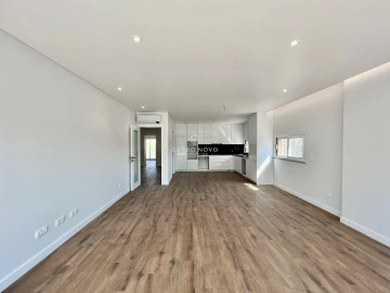 Apartamento T3 para Venda em Albufeira e Olhos de Água