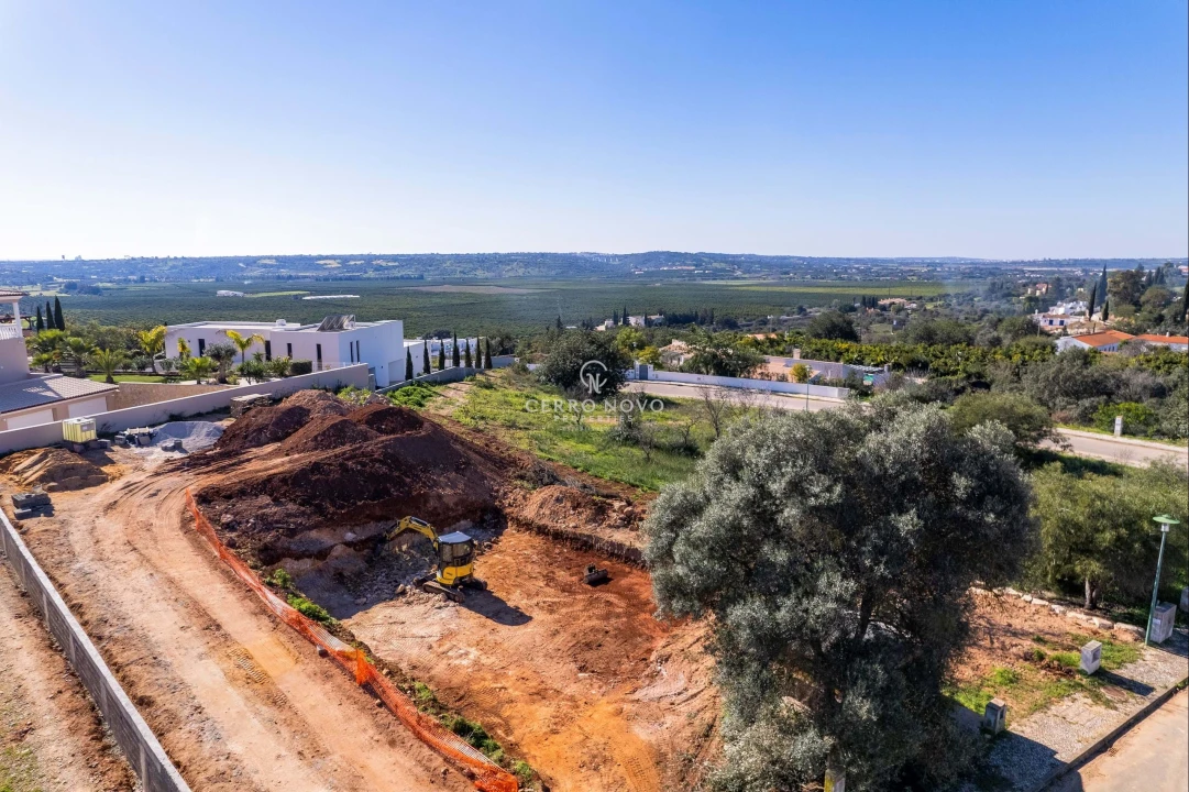 Moradia T5 para Venda em Silves Foto 13