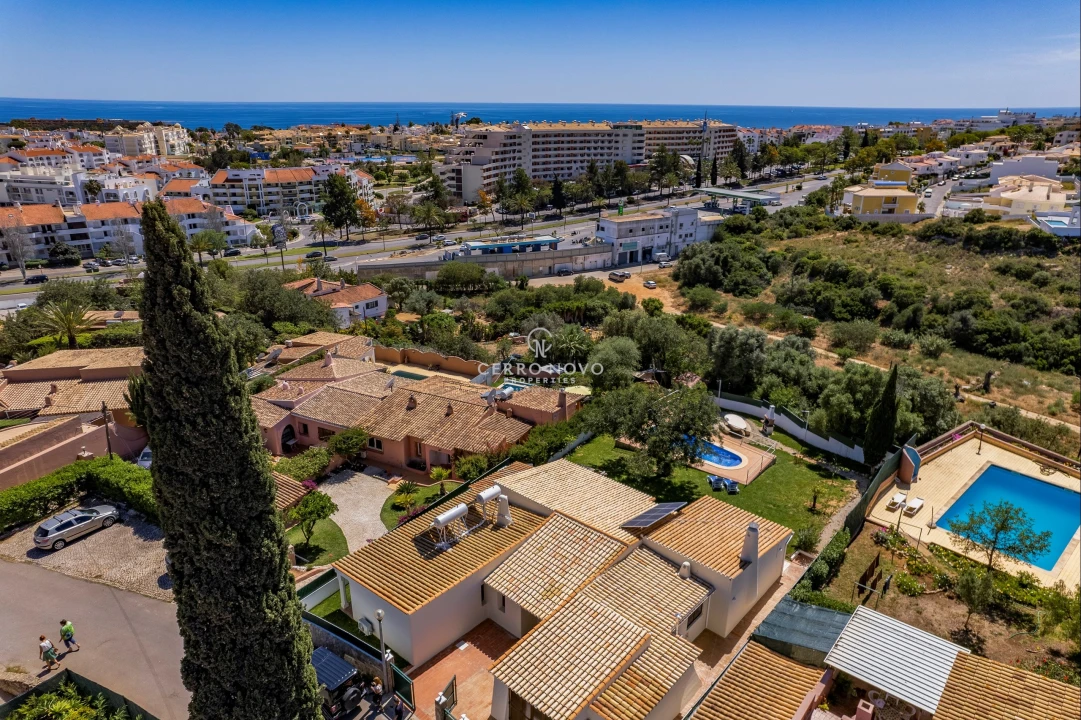 Moradia T4 para Venda em Albufeira e Olhos de Água Foto 24