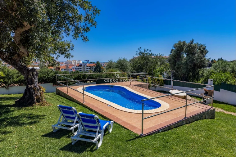 Moradia T4 para Venda em Albufeira e Olhos de Água Foto 8