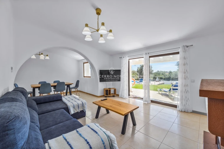 Moradia T4 para Venda em Albufeira e Olhos de Água Foto 3