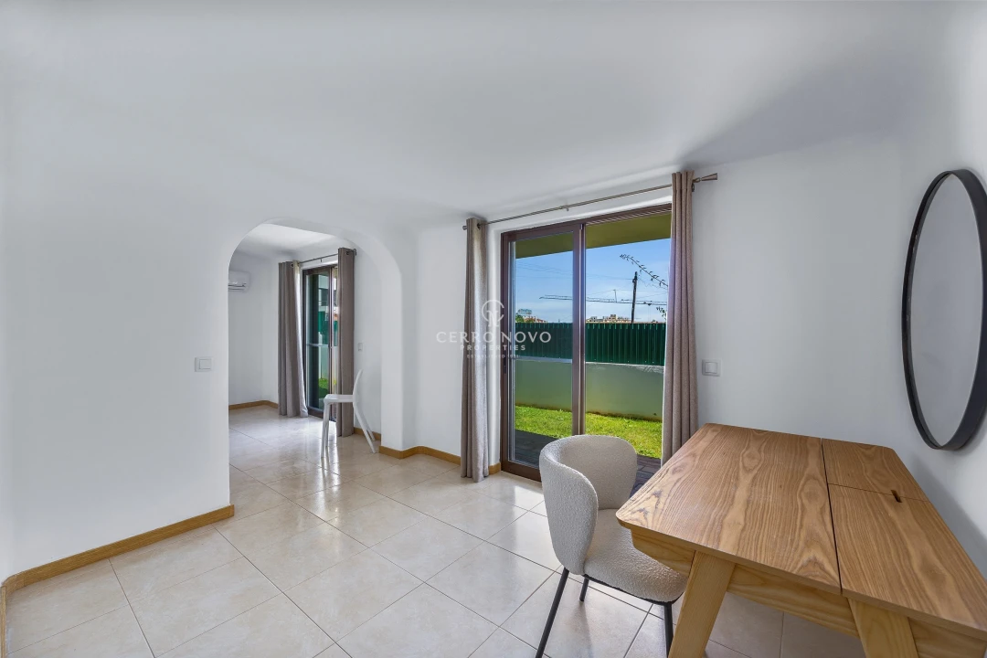 Moradia T4 para Venda em Albufeira e Olhos de Água Foto 6