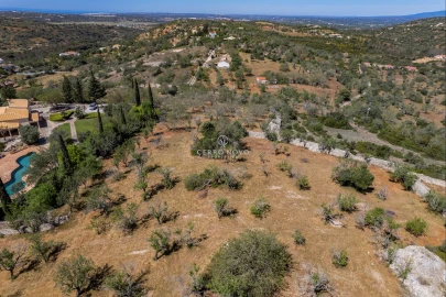 Terreno para Venda em Albufeira e Olhos de Água