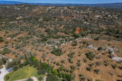 Terreno para Venda em Albufeira e Olhos de Água
