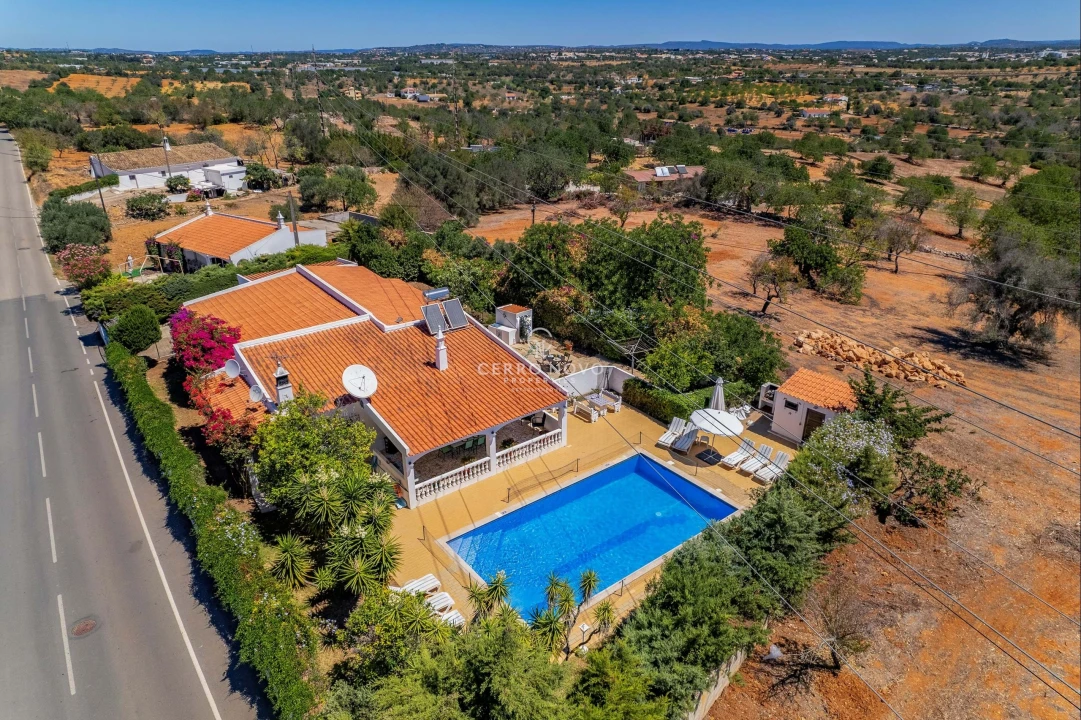 Moradia T4 para Venda em Albufeira e Olhos de Água Foto 19