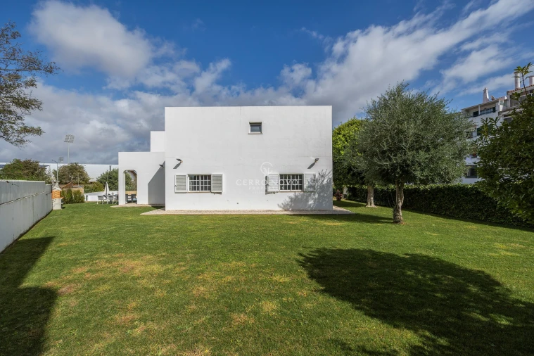 Moradia T7 para Venda em Albufeira e Olhos de Água Foto 7