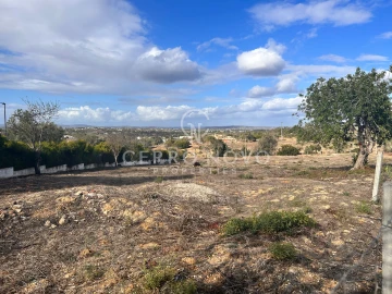 Terreno para Venda em Albufeira e Olhos de Água